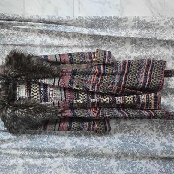 Anthropologie Angel Of The North Multicolor Sweater With Faux Fur Collar, Size M - Picture 3 of 6